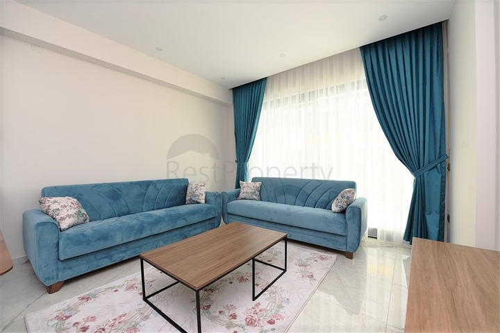 في مركز الانيا - شقة مؤثثة من تصميم غرفة وصالة في مجمع سكني حديث 