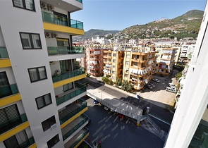 في مركز الانيا - شقة مؤثثة من تصميم غرفة وصالة في مجمع سكني حديث 