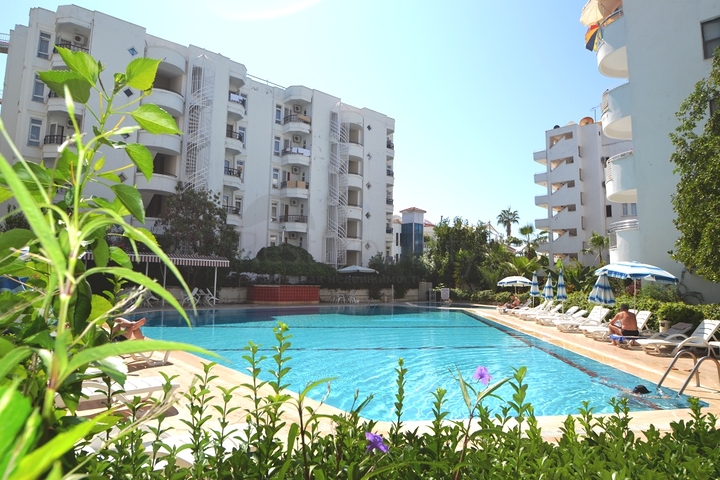 شقة غرفتين وصالة مؤثثة وباطلالة بحرية في مهموتلار  / الانيا 