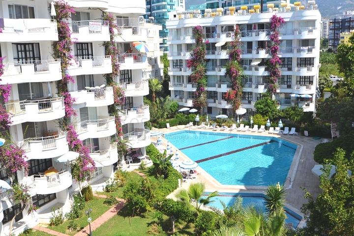 شقة غرفتين وصالة مؤثثة وباطلالة بحرية في مهموتلار  / الانيا 