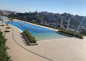 في مركز اسطنبول - منطقة ايوب التاريخية - شقة غرفتين وصالة ضمن مجمع سكني حديث 