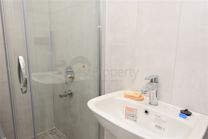 في مركز الانيا - شقة غرفتين وصالة مفروشة ضمن مجمع سكني حديث فاخر .