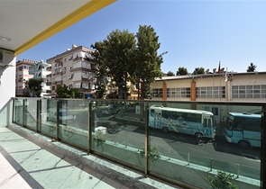 في مركز الانيا - شقة غرفتين وصالة مفروشة ضمن مجمع سكني حديث فاخر .