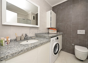 في مركز الانيا - شقة غرفتين وصالة مفروشة ضمن مجمع سكني حديث فاخر .