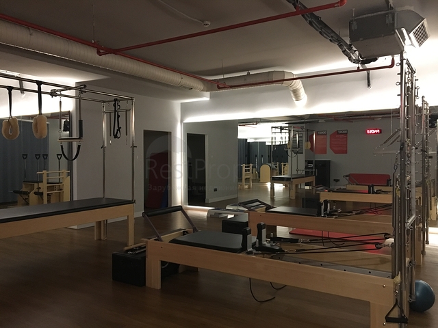 للمستثمرين - شقة غرفة وصالة ضمن مجمع فاخر في منطقة باسن اكسبرس / اسطنبول 