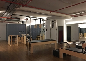 للمستثمرين - شقة غرفة وصالة ضمن مجمع فاخر في منطقة باسن اكسبرس / اسطنبول 