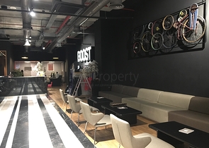 للمستثمرين - شقة غرفة وصالة ضمن مجمع فاخر في منطقة باسن اكسبرس / اسطنبول 