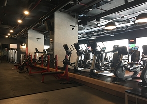 للمستثمرين - شقة غرفة وصالة ضمن مجمع فاخر في منطقة باسن اكسبرس / اسطنبول 