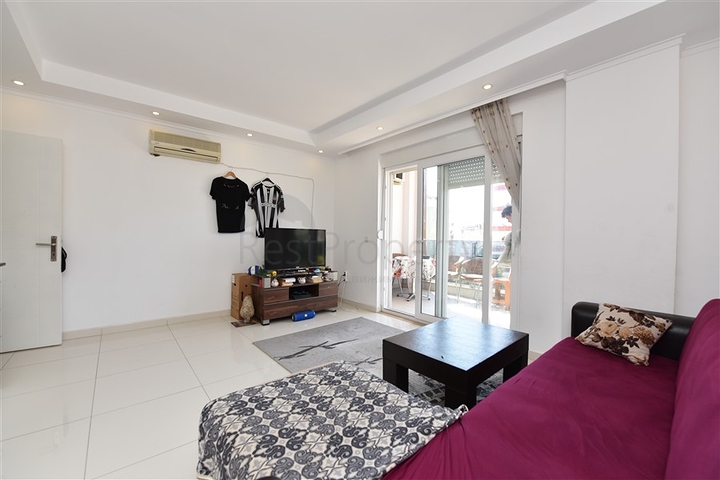 شقة  فاخرة غرفتين وصالة في مركز الانيا 