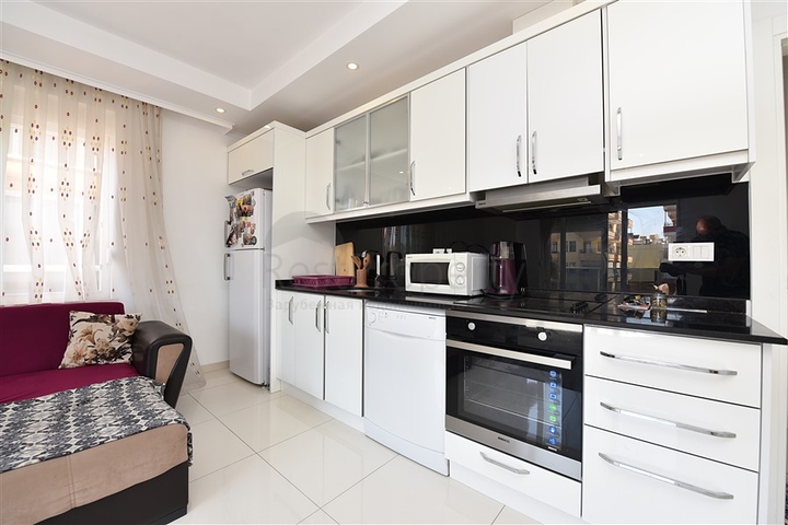 شقة  فاخرة غرفتين وصالة في مركز الانيا 