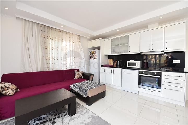 شقة  فاخرة غرفتين وصالة في مركز الانيا 