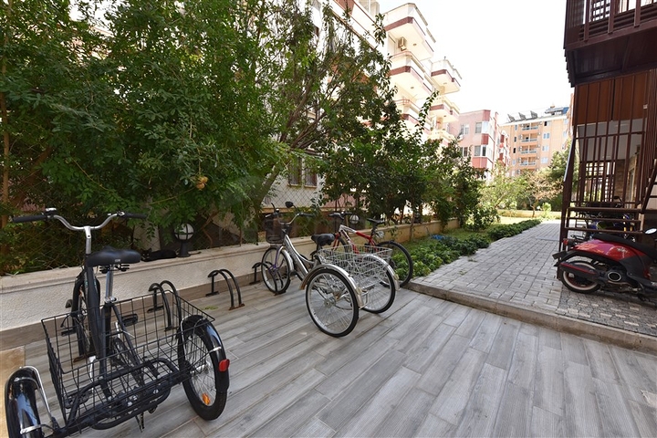 شقة  فاخرة غرفتين وصالة في مركز الانيا 