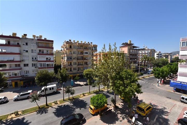 شقة  فاخرة غرفتين وصالة في مركز الانيا 