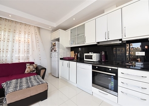 شقة  فاخرة غرفتين وصالة في مركز الانيا 