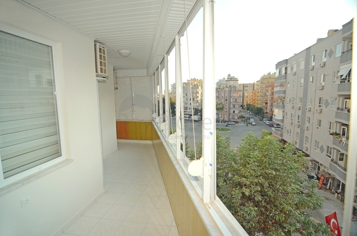 شقة ثلاث غرف وصالة مفروشة وبسعر مميز في الانيا 