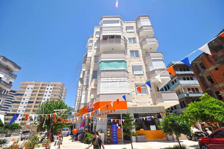 شقة ثلاث غرف وصالة مفروشة وبسعر مميز في الانيا 