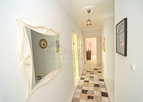 شقة ثلاث غرف وصالة مفروشة وبسعر مميز في الانيا 