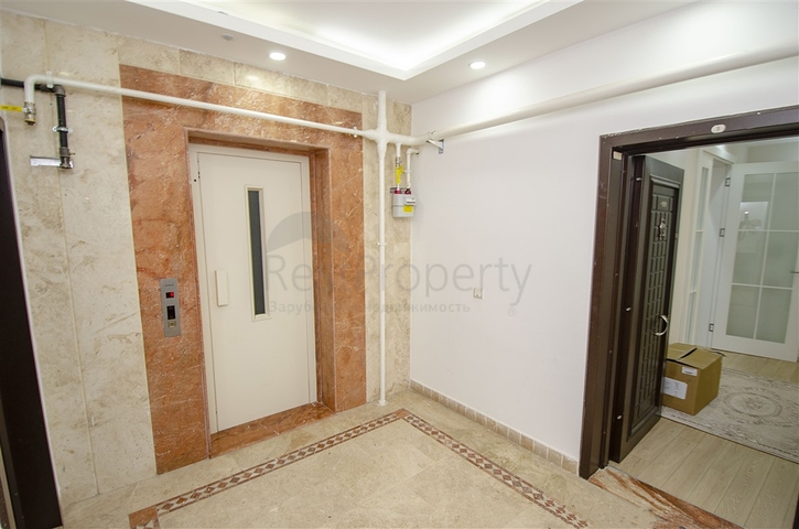 شقة 2 + 1 في 150 متر من شاطئ كونيالتي في انطاليا 