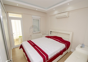 شقة 2 + 1 في 150 متر من شاطئ كونيالتي في انطاليا 