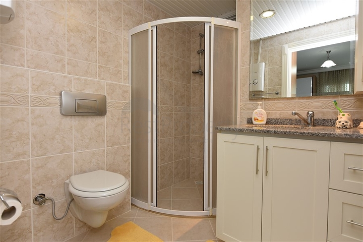 غرفتين وصالة مفروشة ضمن منطقة جيكجلي الهادئة في الانيا 