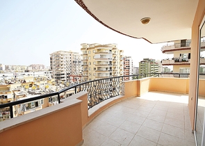 شقة عائلية مفروشة من تصميم غرفتين وصالة في مهموتلار / الانيا 