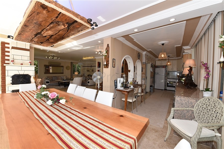 فيلا مفروشة قريبة من البحر في كاستل / الانيا 