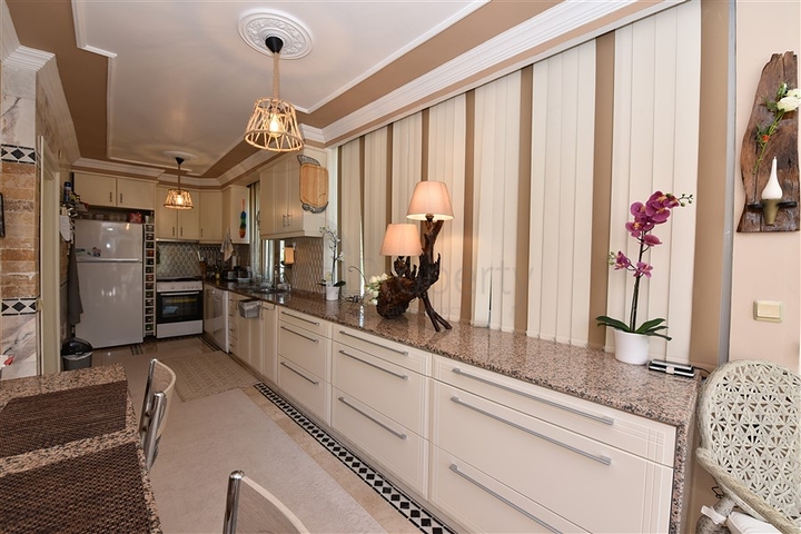 فيلا مفروشة قريبة من البحر في كاستل / الانيا 