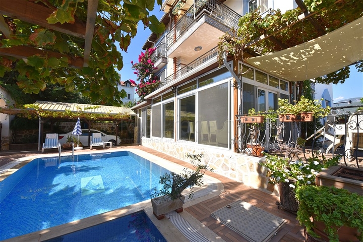 فيلا مفروشة قريبة من البحر في كاستل / الانيا 