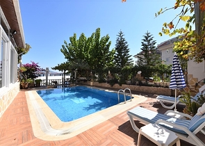 فيلا مفروشة قريبة من البحر في كاستل / الانيا 