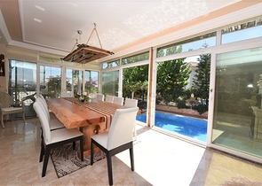 فيلا مفروشة قريبة من البحر في كاستل / الانيا 