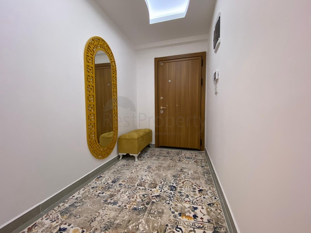 شقة تصميم غرفة وصالة ضمن مجمع سكني حديث في مهموتلار 