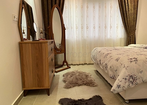 شقة تصميم غرفة وصالة ضمن مجمع سكني حديث في مهموتلار 