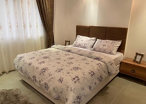 شقة تصميم غرفة وصالة ضمن مجمع سكني حديث في مهموتلار 