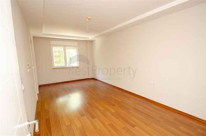 شقة فسيحة 4 + 1 في اونجلي كونيالتي أنطاليا 