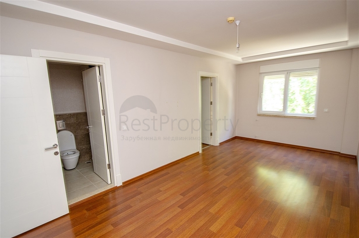 شقة فسيحة 4 + 1 في اونجلي كونيالتي أنطاليا 