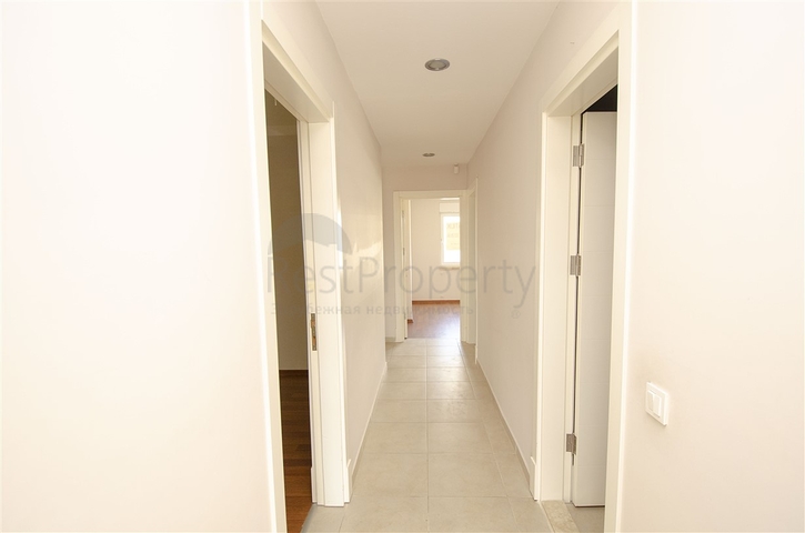 شقة فسيحة 4 + 1 في اونجلي كونيالتي أنطاليا 