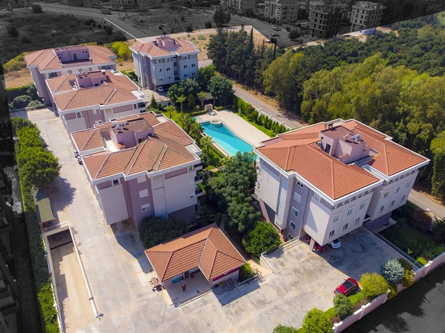 شقة فسيحة 4 + 1 في اونجلي كونيالتي أنطاليا 