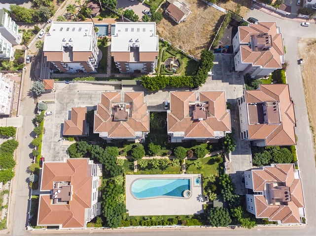 شقة فسيحة 4 + 1 في اونجلي كونيالتي أنطاليا 