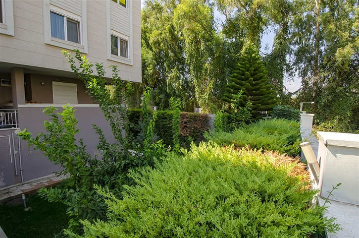 شقة فسيحة 4 + 1 في اونجلي كونيالتي أنطاليا 