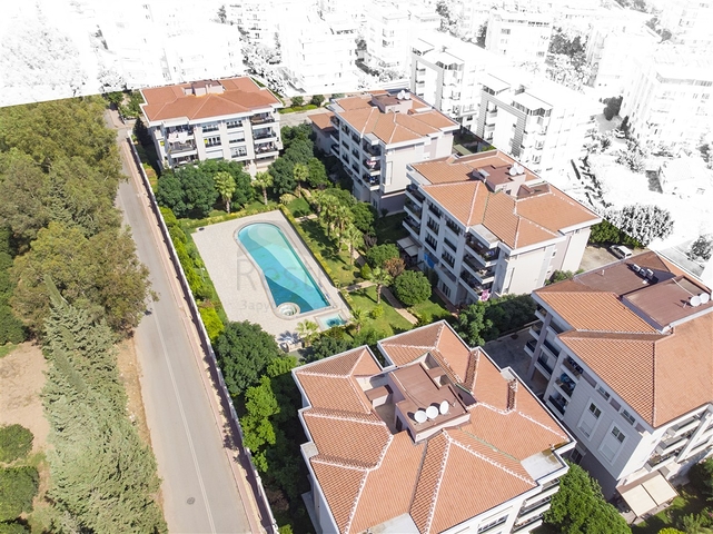 شقة فسيحة 4 + 1 في اونجلي كونيالتي أنطاليا 