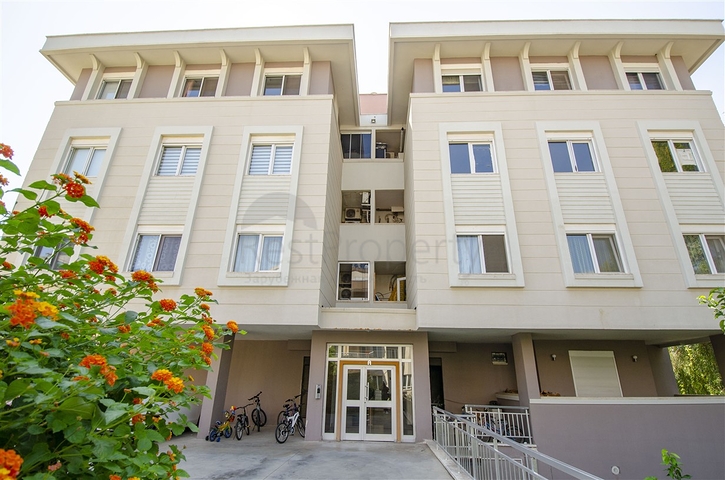 شقة فسيحة 4 + 1 في اونجلي كونيالتي أنطاليا 