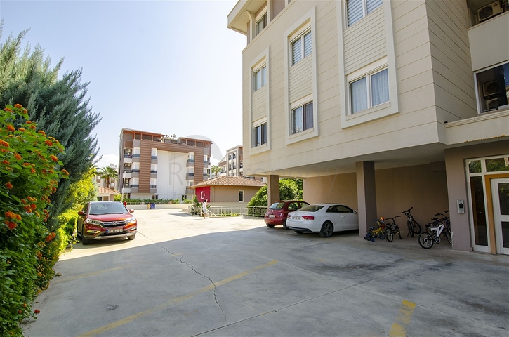 شقة فسيحة 4 + 1 في اونجلي كونيالتي أنطاليا 