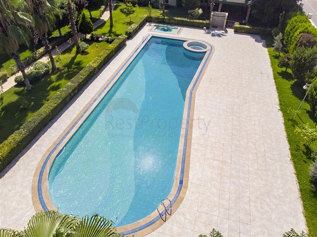 شقة فسيحة 4 + 1 في اونجلي كونيالتي أنطاليا 