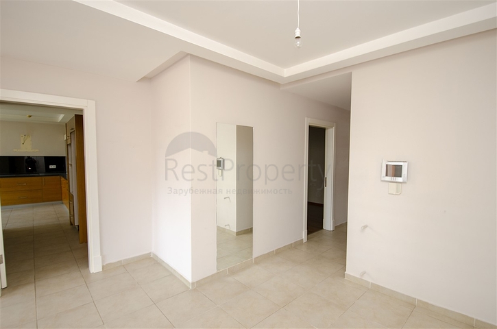 شقة فسيحة 4 + 1 في اونجلي كونيالتي أنطاليا 