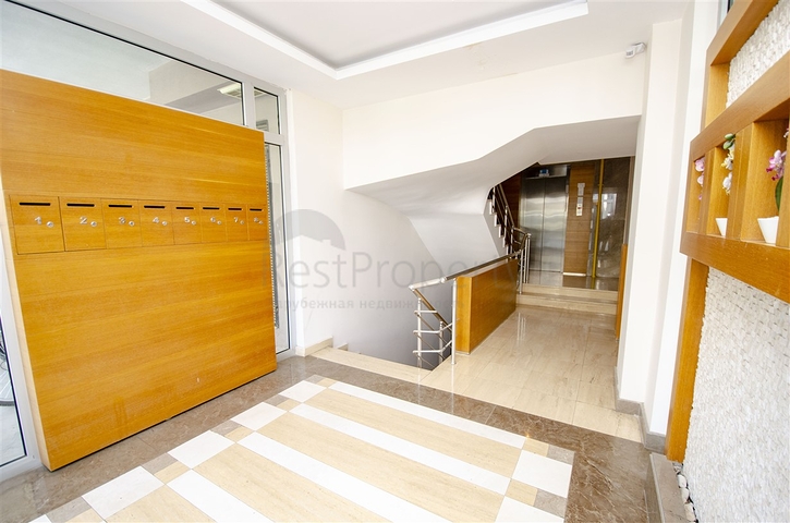 شقة فسيحة 4 + 1 في اونجلي كونيالتي أنطاليا 