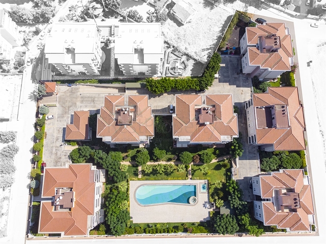 شقة فسيحة 4 + 1 في اونجلي كونيالتي أنطاليا 