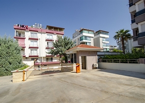 شقة فسيحة 4 + 1 في اونجلي كونيالتي أنطاليا 