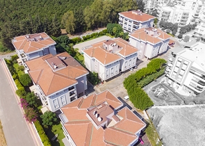 شقة فسيحة 4 + 1 في اونجلي كونيالتي أنطاليا 