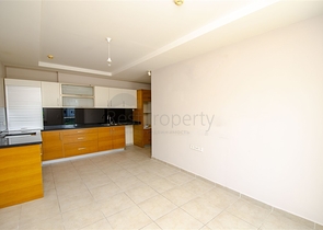 شقة فسيحة 4 + 1 في اونجلي كونيالتي أنطاليا 