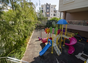 شقة فسيحة 4 + 1 في اونجلي كونيالتي أنطاليا 